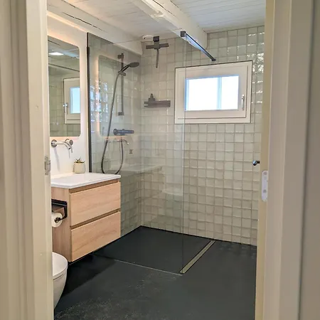 Slapen In Oude Stal *